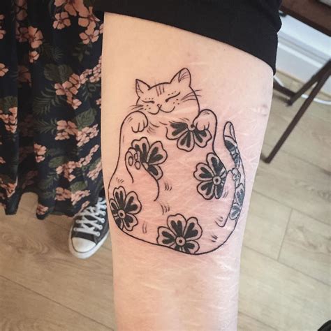 fat cat tattoo|cute fat cat tattoos.